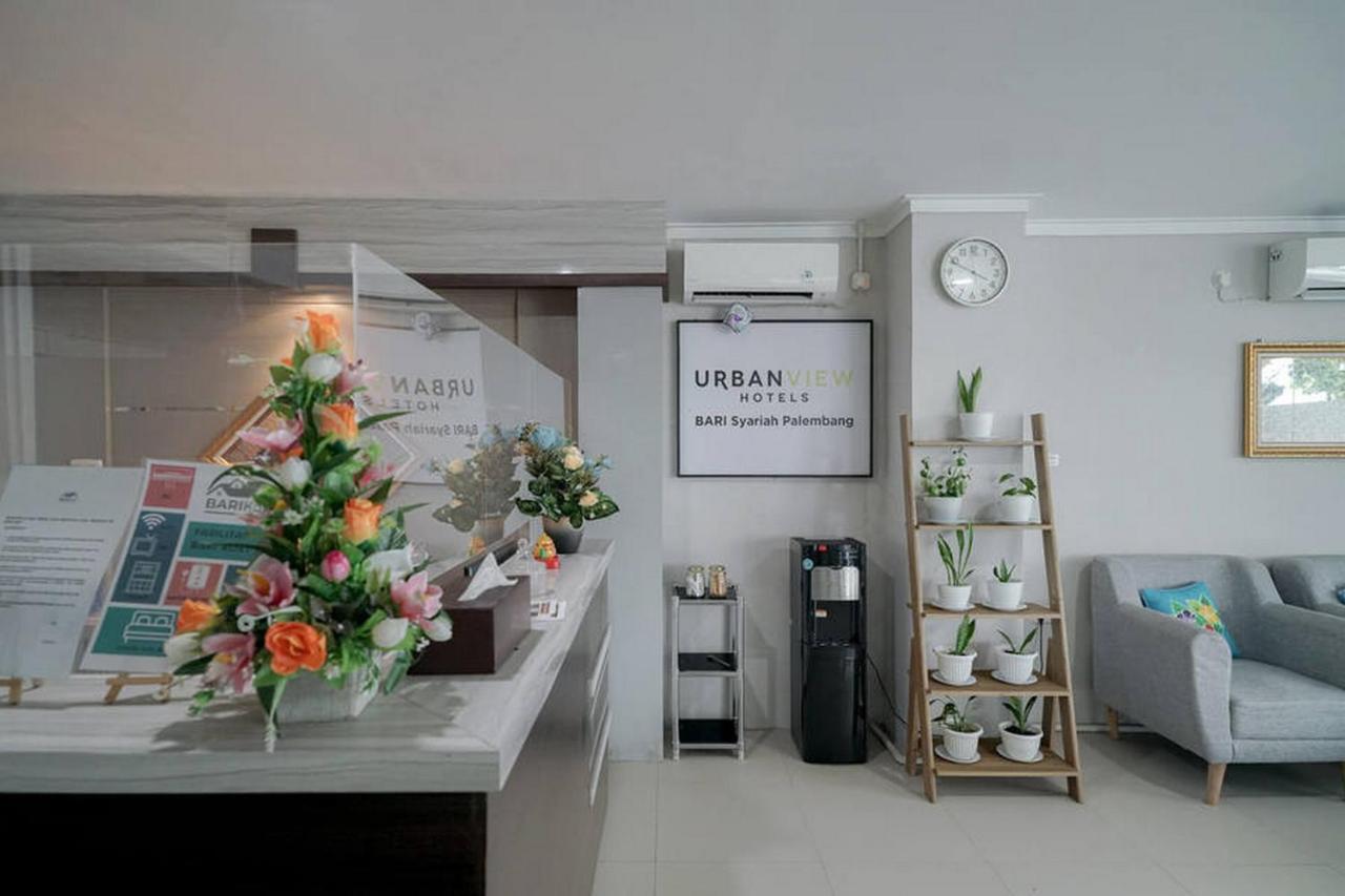 Urbanview Hotel Bari Syariah Palembang By Reddoorz ภายนอก รูปภาพ