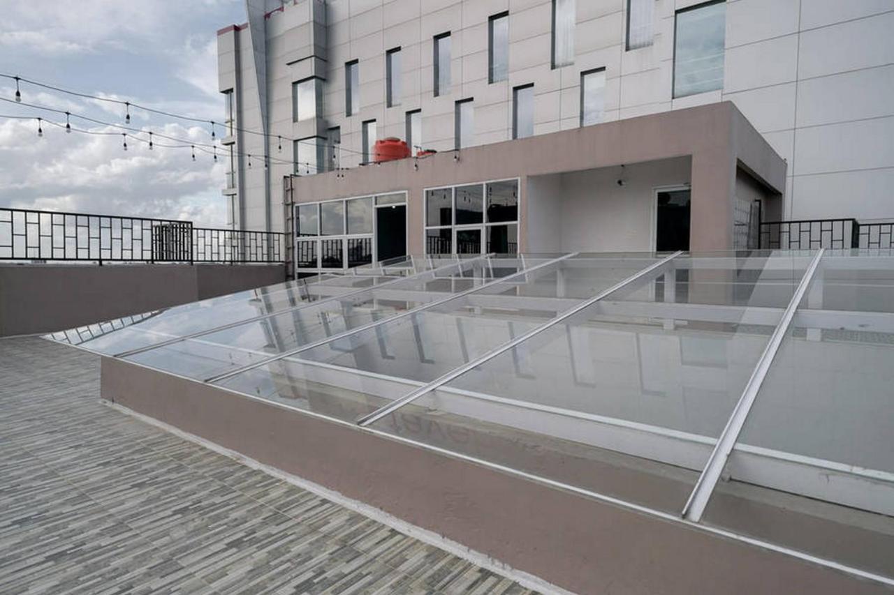 Urbanview Hotel Bari Syariah Palembang By Reddoorz ภายนอก รูปภาพ